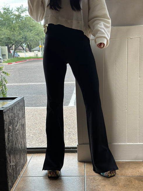 BLACK PANTS